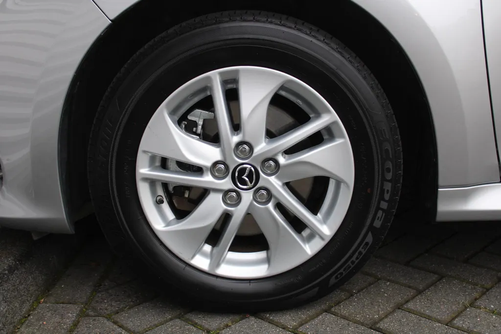 Mazda 2 Hybrid 1.5 Agile | Airco | Cruise | Stoelverwarming | 15' LM | Comfort & Safety pakket |