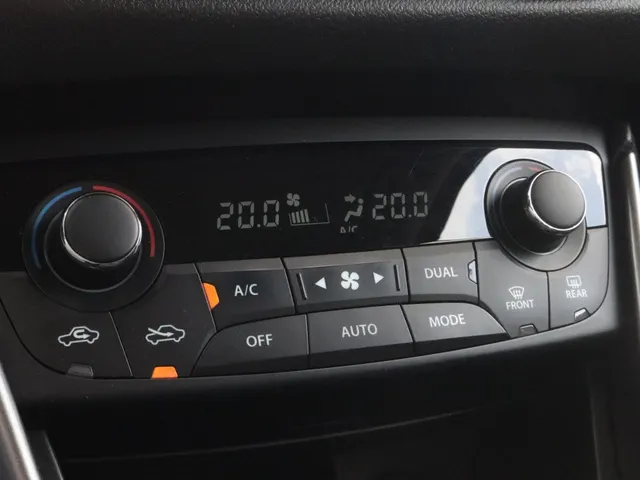 Suzuki S-Cross 1.4 BoosterJet Style Hybrid All Seasons | 360 camera | Leder