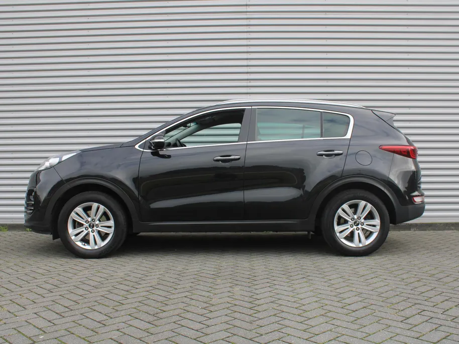 Kia Sportage 1.6 GDI First Edition | Trekhaak | 17' LM | Clima | Cruise | Navi | Camera | Parkeersensor achter |