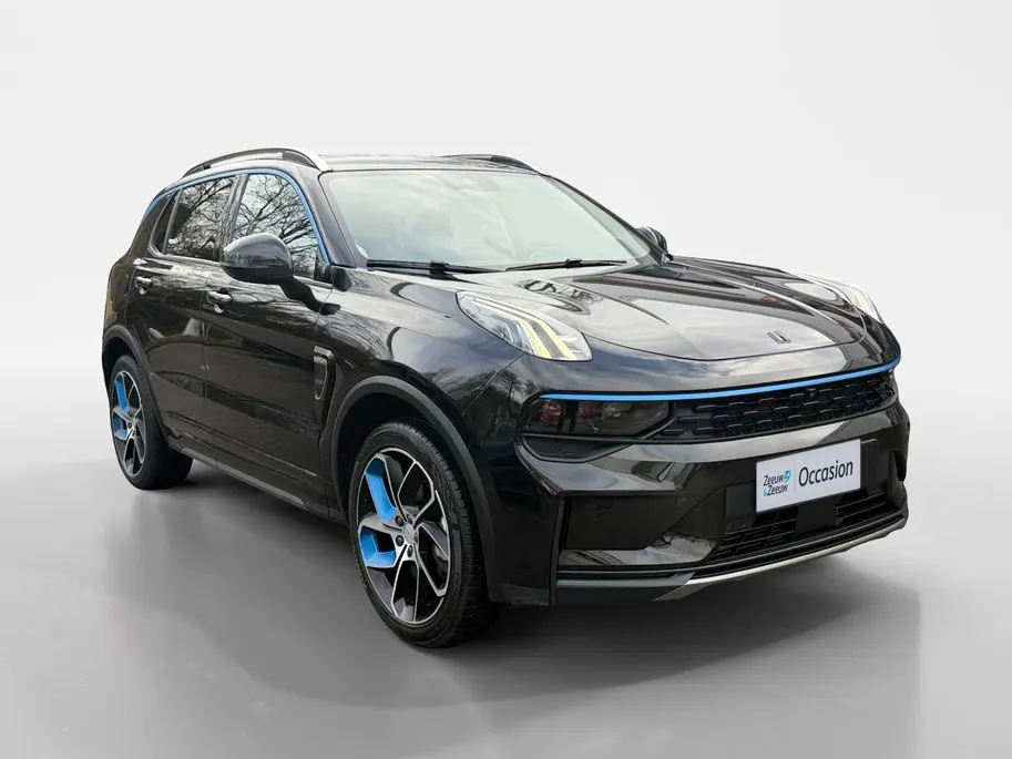 Lynk & Co 01 1.5 Apple Carplay/Android Auto , stoelverwarming , panoramadak , navigatiesysteem full map , camera 360 , elektrisch verstelb. bestuurdersstoel met geheugen , elektrisch bedienbare achterklep ,                                               lichtmetalen ve