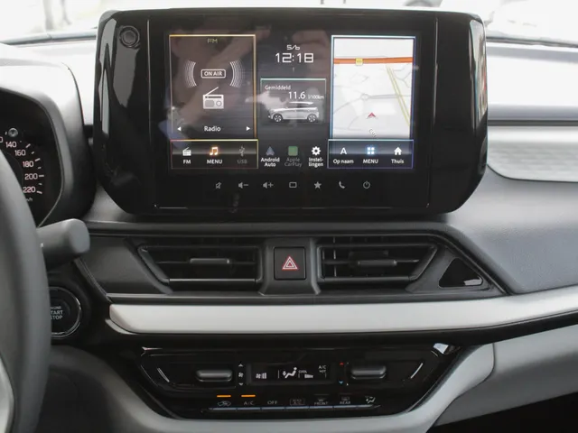 Suzuki Swift 1.2 Select Smart Hybrid Automaat | Navi | Adap. Cruise | All Season