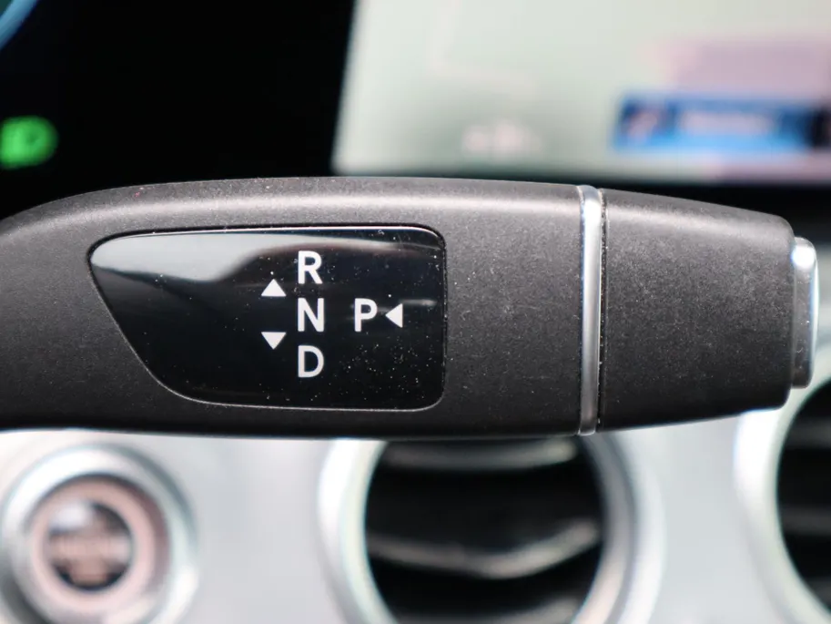 Mercedes-Benz E-Klasse Estate 300 e Business Solution AMG l Keyless l Achteruitrijcamera l Stoelverwarming l Ambiente lichtpakket
