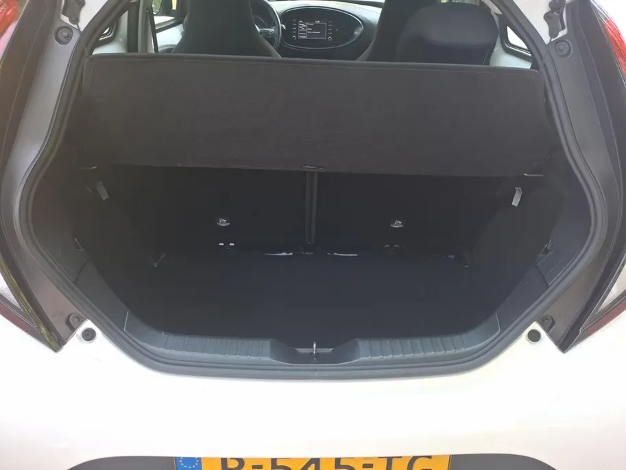 Toyota Aygo X 1.0 VVT-i MT Play | AIRCO | CAMERA | APPLE/ADROID AUTO |