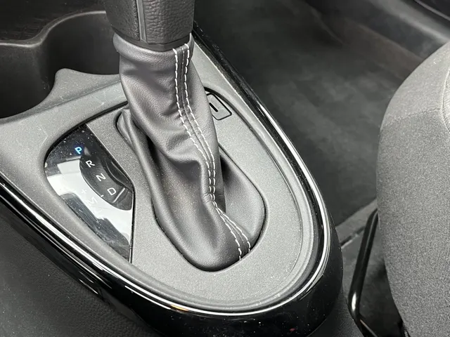 Toyota Aygo X 1.0 VVT-i S-CVT Pulse Bi-Tone