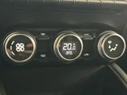 Renault Captur 1.6 E-Tech PHEV 160 Intens | Groot Scherm + Navigatie | Parkeercamera | Cruise Control