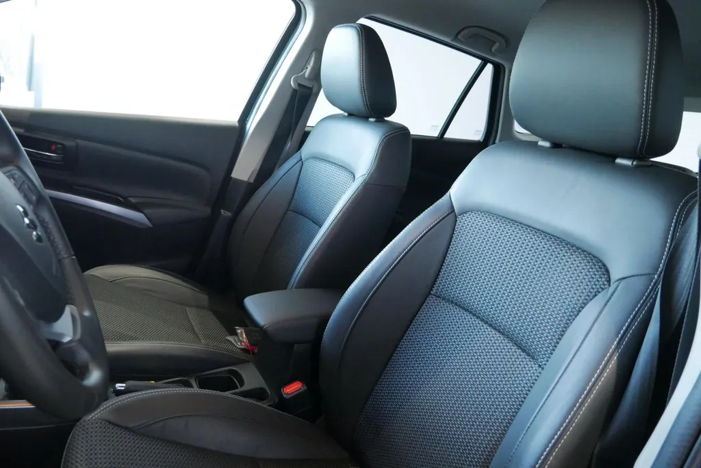 Suzuki S-Cross 1.5 Hybrid Style *Navi+360Camera*Climate Control*Stoelverwarming*Adapt.Cruise*LM.Velgen*1ste eigenaar!