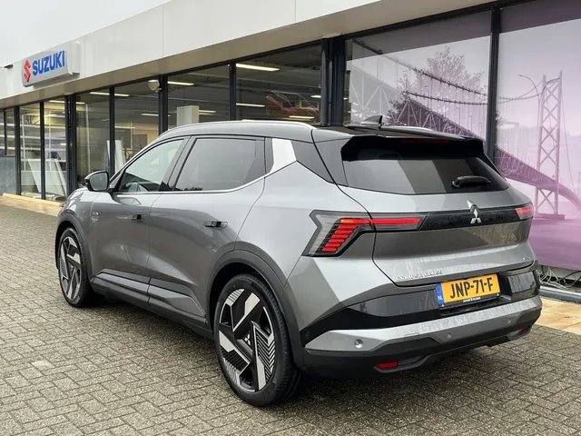 Mitsubishi Eclipse Cross Instyle 87 kWh | Panoramadak | Harman Kardon audio