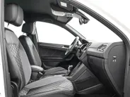 Volkswagen Tiguan 1.4 TSI 245pk DSG eHybrid R-Line Business · Camera · Apple/Android Car Play · Navigatie · P-Sensoren · 19'' Inch ·