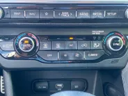 Kia Niro 1.6 GDi Hybrid DynamicPlusLine | Climate control | Navigatie | Parkeercamera | Trekhaak | Stoel en stuurverwarming | Keyless |