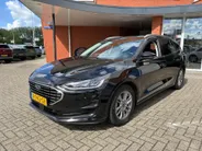 Ford Focus Wagon 1.0 EcoBoost Hybrid Titanium GROOTSCHERM, WINTERPAKKET.