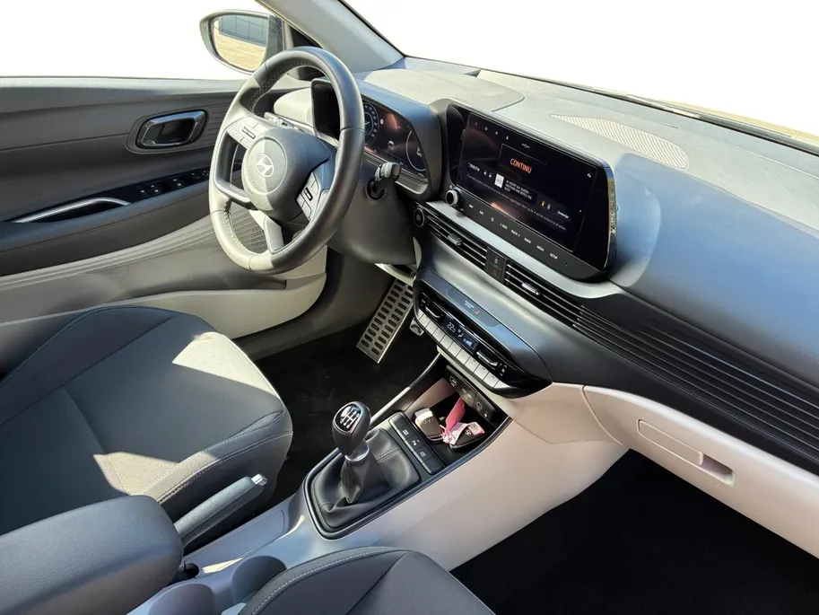 Hyundai Bayon Premium | Clima | Uniek |SUPER GAVE ACTIE, EXTRA DEMO KORTING en INCLUSIEF FABRIEKSGARANTIE! Wordt mee gereden (demo) bezichtiging op afspraak.