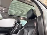 Renault Kadjar 140PK TCe Intens Automaat | Trekhaak (1500 KG) | Panoramadak | 19' Lichtmetalen Velgen | Stoelverwarming | Navi | Camera | Climate Control | Adaptieve Cruise Control | Leder |