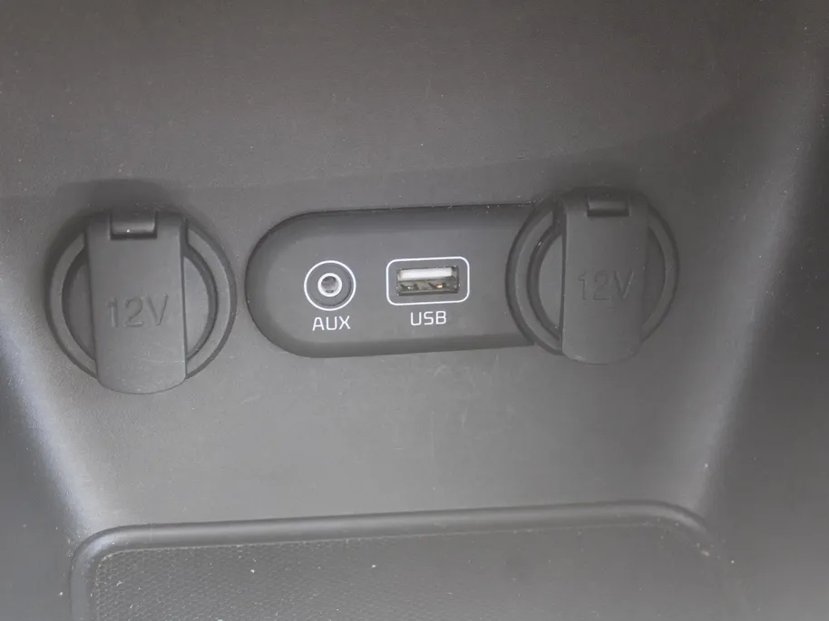 Kia cee'd Sportswagon 1.0 T-GDi Design Edition | Trekhaak | Camera | Clima | 17' LM | Cruise | Navi | Apple Carplay/Android Auto |