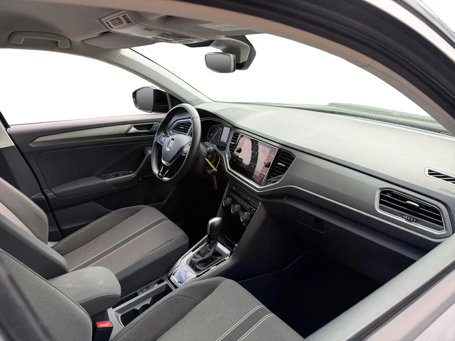 Volkswagen T-Roc 1.5 TSi DSG7-autom. Sport Navi | Apple Carplay/Android Auto | Trekhaak | Climate Control | Cruise Control | Etc.