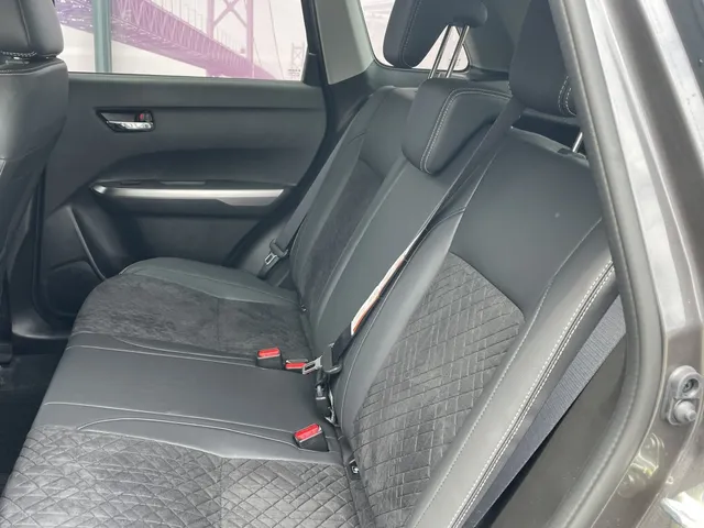 Suzuki Vitara 1.4 B.jet Style Smart Hybrid | Blindspot | Parkeersensoren