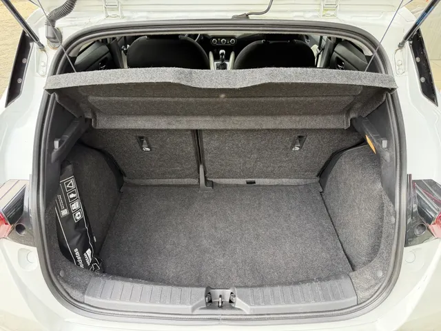 Nissan Micra 1.0 IG-T 92pk N-Design | Trekhaak | Navigatie | BOSE | All Season | Airco | PDC achter