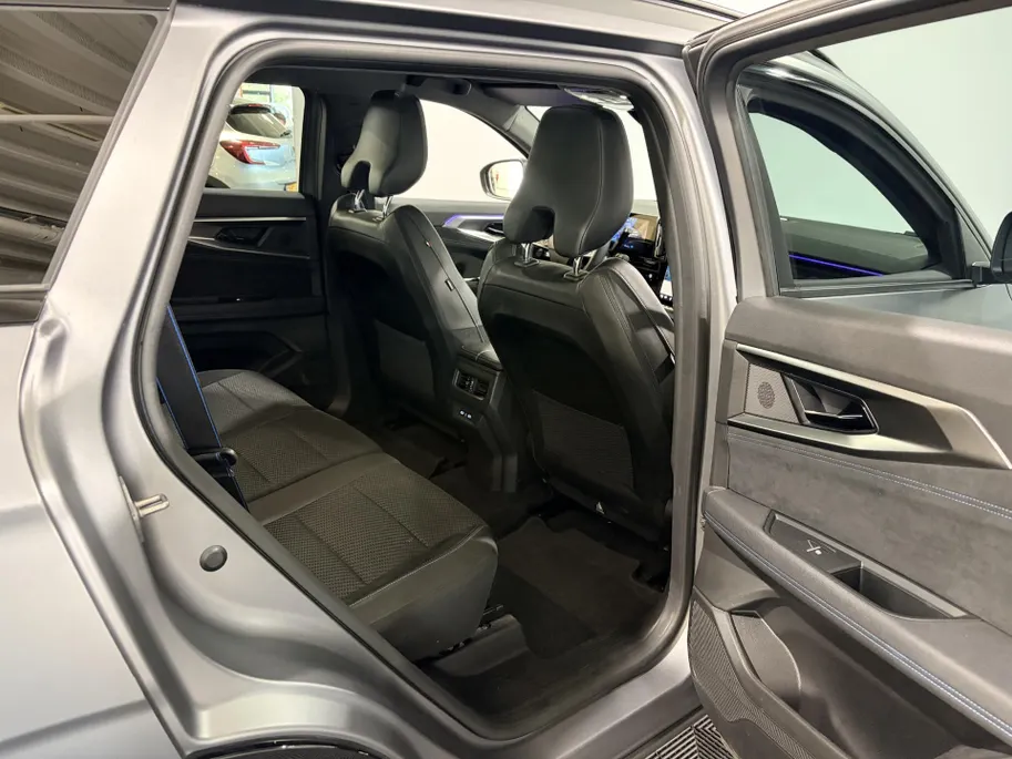 Renault Espace 200PK E-Tech Full Hybrid Esprit Alpine 7p. AT | 1e eigenaar | Panoramadak | Harman Kardon Audio | Adaptive Cruise Control | Digital Cockpit | 360 Camera | Climate Control | Apple CarPlay/Android Auto | Elektrische Achterklep |