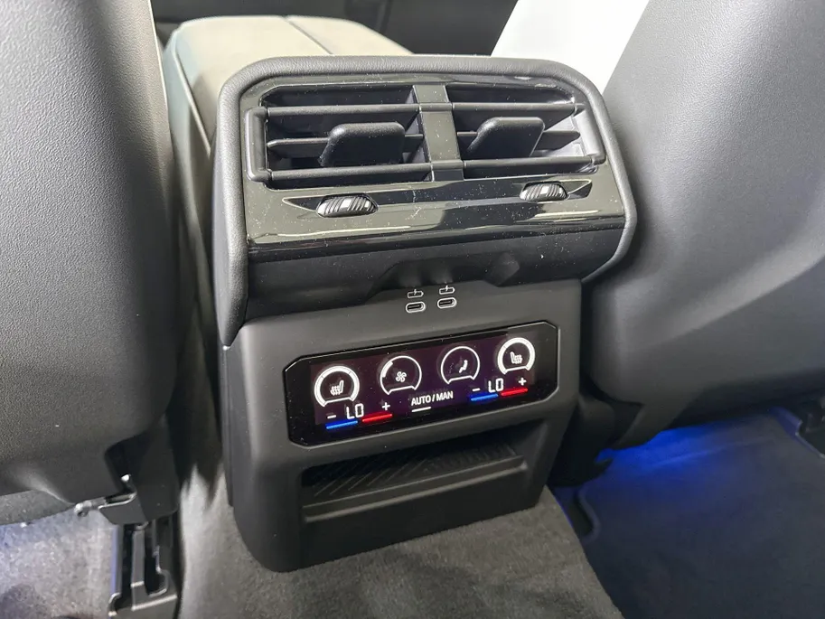BMW M5 Touring M Drive Professional
