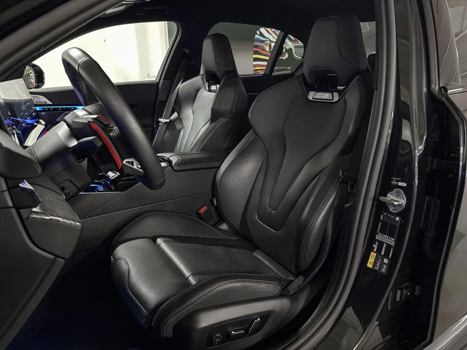 BMW M5 Sedan M5