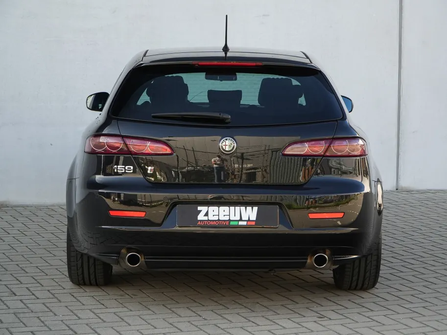 Alfa Romeo 159 Sportwagon 1.750 TBI Turbo 200 PK TI | Leder | Bose | Xenon | Cruise | 19'