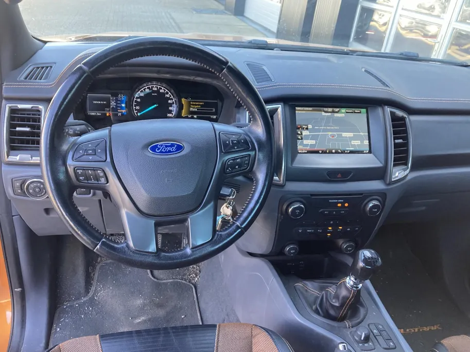 Ford Ranger 3.2 5-cilinder TDCi 200 pk 4WD Wildtrak Supercab Adaptieve Cruise Control - Navigatie - Trekhaak- afsluitbare Rollertop