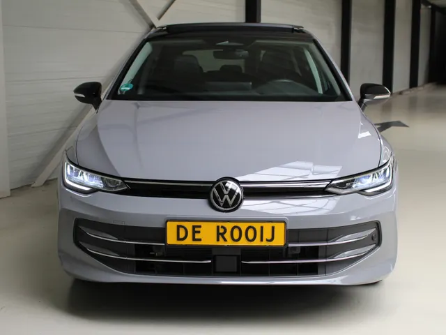 Volkswagen Golf 1.5 eTSI DSG Energy Edition Panoramadak | Navigatie | Harman Kardon Audio |  Fabrieksgarantie
