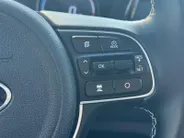 Kia e-Niro DynamicPlusLine 64 kWh | SOH 97,5% | Camera | Keyless | Schuifdak | Navi | Apple Carplay | Android Auto | Lichtmetalen Velgen |