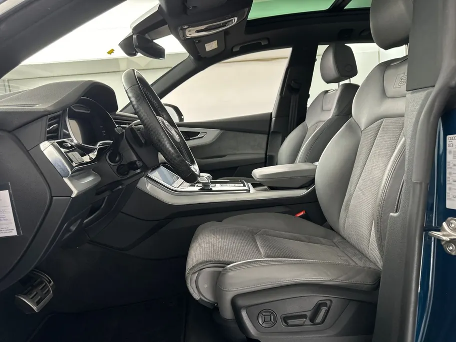 Audi Q8 55 TFSI-e quattro S-Line | Panoramadak | Luchtvering | 21'' L.M. Velgen | SoH 100%