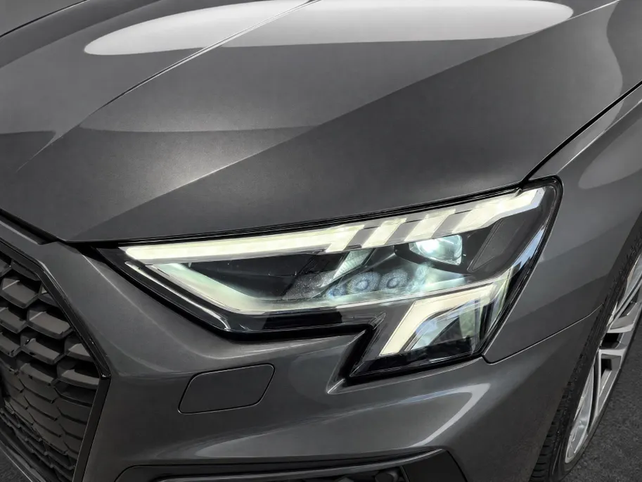 Audi A3 Sportback 40 TFSIe 150kW/204PK S Line · Panoramadak · Apple/Android Car Play · Stoelverwarming