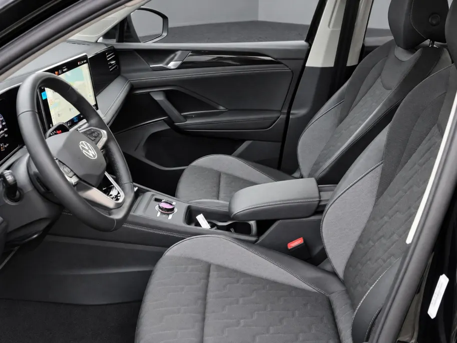 Volkswagen Tiguan 1.5TSI/150PK DSG Life Edition · Trekhaak · Navigatie · Apple/Android Car Play · Stoelverwarming · Garantie t/m 19-01-2028