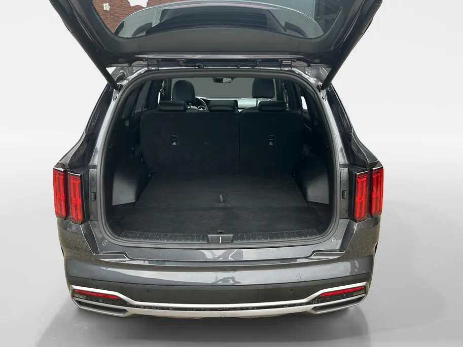 Kia Sorento 1.6 T-GDI Hybrid 2WD ExecutiveLine 5p. | Apple Carplay / Android Auto | Navigatiesysteem | Elektrisch Verstelbare Voorstoelen | Bestuurdersstoel met Geheugen | Elektrisch Schuif / Kanteldak | Elektrisch Bedienbare Achterklep | Stoelverwarming + Stoelkoeli