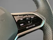 Volkswagen Tiguan 1.4TSI eHybrid 245pk R-Line Business+ · Trekhaak · Navigatie · Apple/Android · Camera + Parkeersensoren · Garantie t/m 07-10-2026 of 100000km.