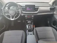 Kia Stonic 1.0 T-GDi MHEV DynamicPlusLine | Stoel en stuurverwarming | Climate control | Navigatie | Camera | Keyless met startknop | Apple Carplay / Android Auto |