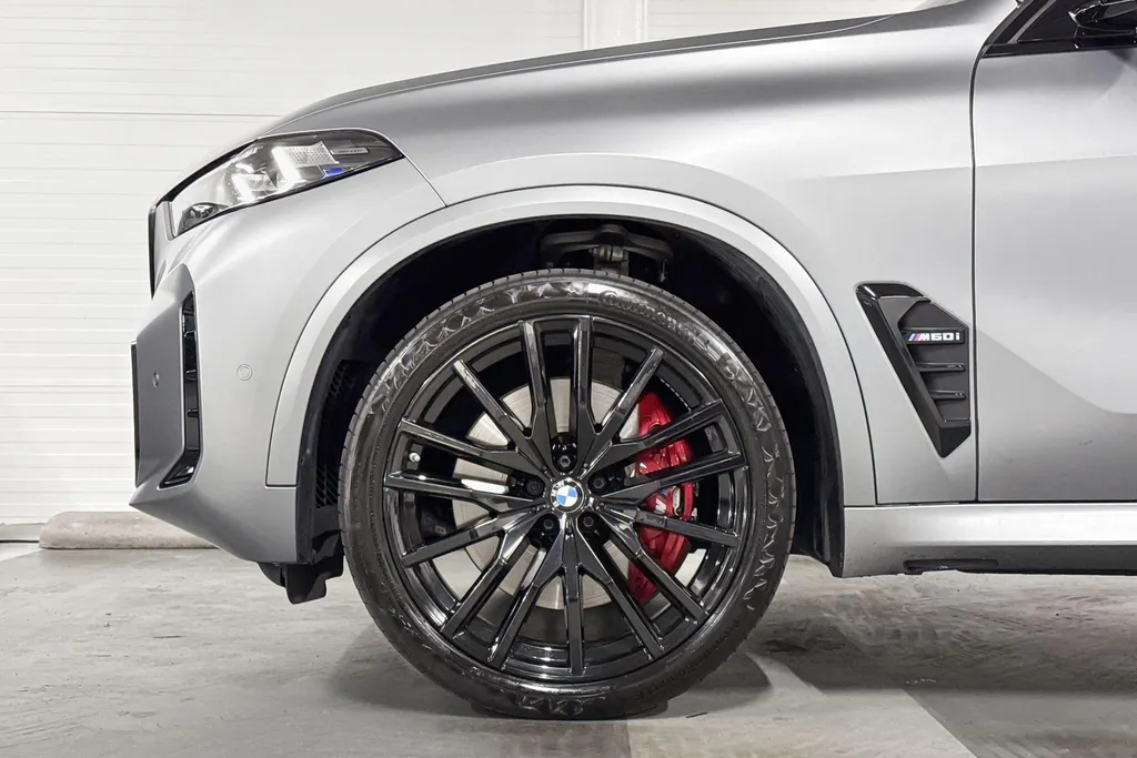 BMW X5 M60i xDrive