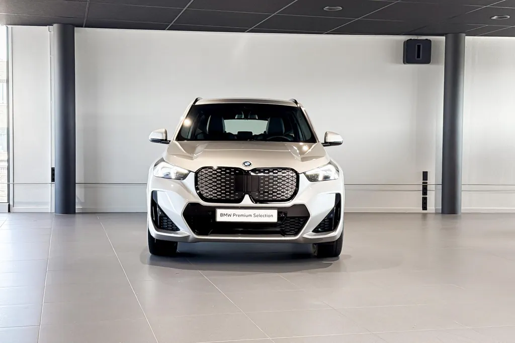 BMW iX1 eDrive20 67 kWh