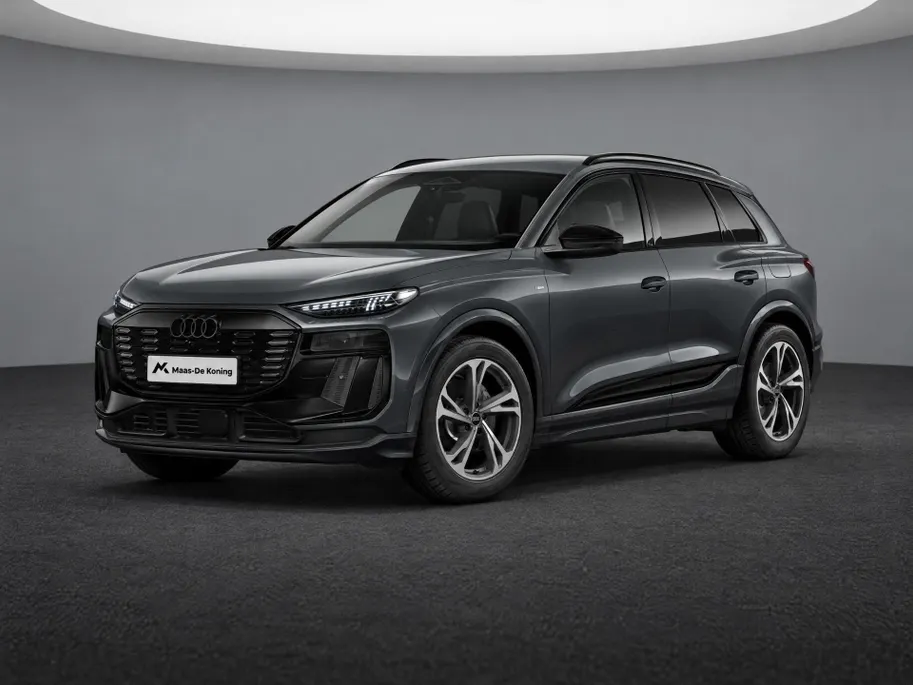 Audi Q6 e-tron S edition 83 kWh 252 PK · Trekhaak elek. wegklapbaar · Exterieurpakket zwart · Tech plus