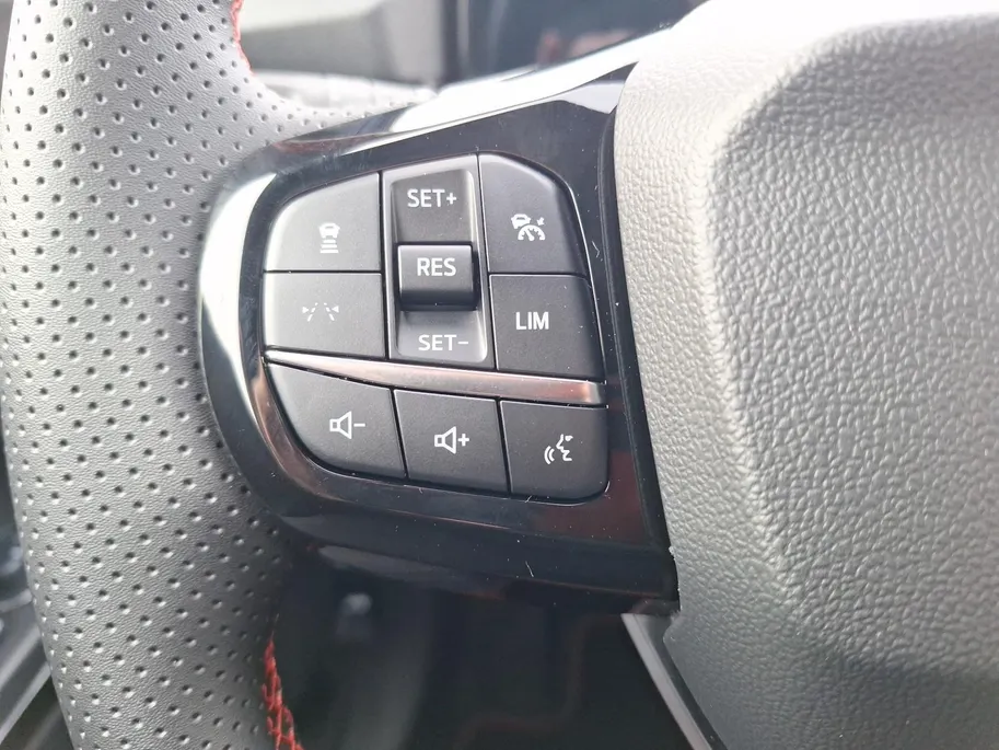 Ford Puma 1.0 EcoBoost Hybrid ST-Line X | !gratis automaat! | Winterpack | Driver assistancepack | Camera | 18'Lichtmetaal | Adaptive Cruisecontrol | BLIS | Climate Control | El. Achterklep