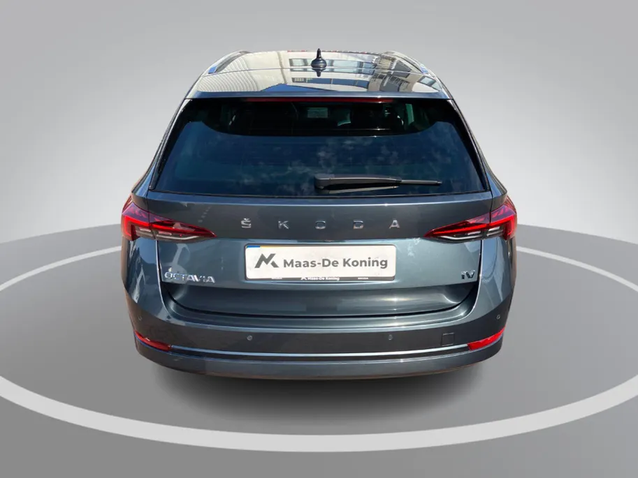 Škoda Octavia Combi 1.4TSI iV PHEV 150kW/204PK Sportline Business · Apple/Android Car Play · Stoelverwarming · Navigatie · Camera + Parkeersensoren · Dodehoeksensoren ·
