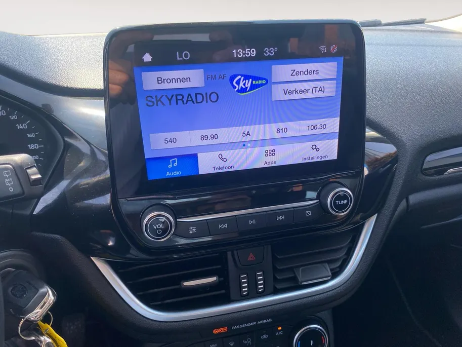 Ford Fiesta 5-deurs 1.0 EcoBoost Hybrid Titanium NL auto | Apple CarPlay / Android-Auto | lm velgen | parkeersensoren | etc.