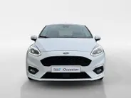 Ford Fiesta 95PK EcoBoost ST-Line | Keyless | Lichtmetalen Velgen | Climate Control | Apple CarPlay/Android Auto | LED Dagrijverlichting | Cruise Control | Armsteun | Elektrische Ramen & Spiegels |