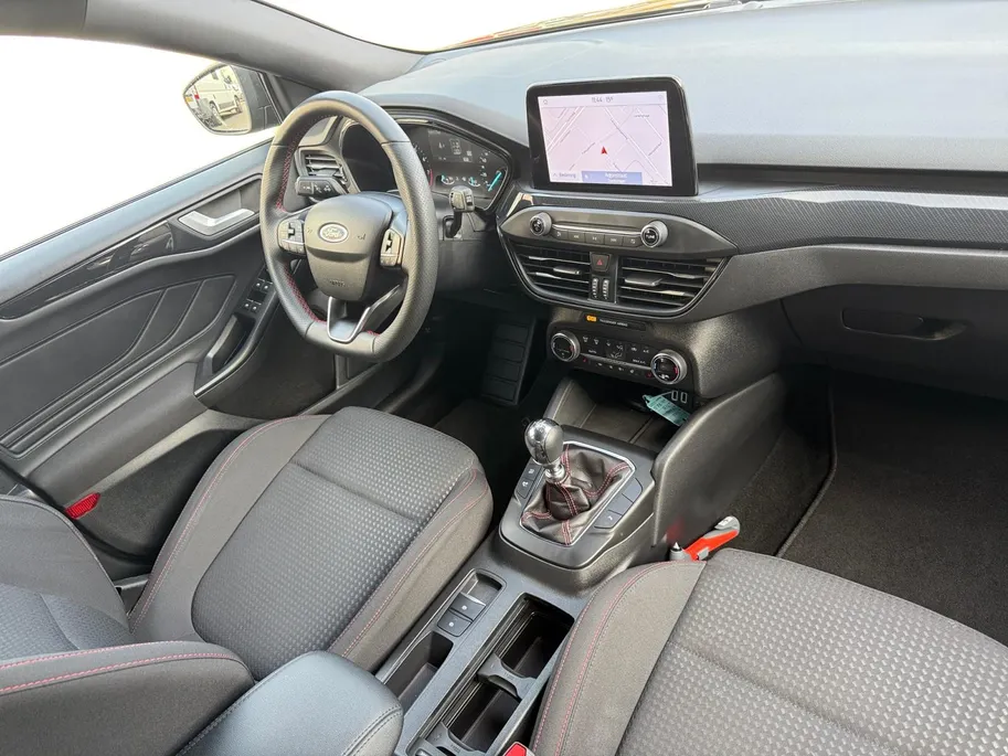 Ford Focus Wagon 1.0 EcoBoost Hybrid ST Line Business | Camera | Keyless | Stoel + Stuurverwarming | LED | Apple Carplay + Android Auto |