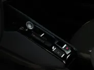 Alfa Romeo Junior Elettrica 54 kWh | Carplay | Clima | Cruise | LED | 18'