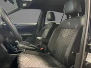Volkswagen T-Cross 1.5 TSI 150pk DSG R-Line · Trekhaak · Apple/Android Car Play  Camera · Navigatie · Stoelverwarming · P-Sensoren · 17'' Inch · Garantie t/m 26-10-2027