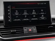 Audi Q5 Sportback 50 TFSIe 299 pk S-tronic S edition · Panoramadak · 360 Camera · Elek. Achterklep · Apple/Android Car Play · Navigatie · 20'' Inch ·