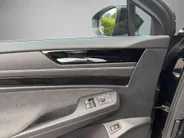 Volkswagen ID.7 Tourer Pro Limited Edition 77 kWh · 20' Black Style velgen + all-season banden · 360 camera · verwarmde voorstoelen · Trekhaak inklapbaar, met elektrische ontgrendeling ·