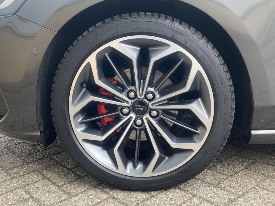 Ford Focus Wagon 1.0 EcoBoost Hybrid 155pk Autom. ST Line X Wagon Afneembare Trekhaak - B&O - BLISS - Winter Pack - Elektrische achterklep