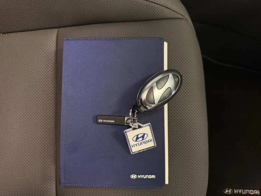 Hyundai Kona 1.6 HYBRID | PREMIUM SKY | OPEN DAK | MIRAGE GREEN |