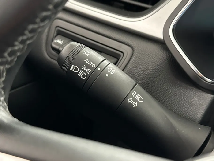 Renault Captur 1.6 E-Tech HEV 145 Intens | Apple Carplay/Android Auto | Parkeercamera | Cruise Control
