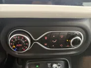 Renault Twingo Z.E. R80 E-Tech Techno 22 kWh *Automaat*Navi+Camera*Climate*Parkeersensoren*Cruise*Hoge instap!
