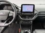 Ford Fiesta 1.0 EcoBoost Hybrid Vignale | Dealer onderhouden | NL auto | Adapt. cruise control | Pano dak | BLIS | Winter pack | Parkeersensoren voor en achter | Achteruitrijcamera | 17' lichtmetalen velgen | Bovag garantie |